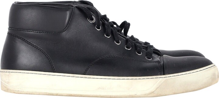 Mid-Top Sneakers in Black Leather
