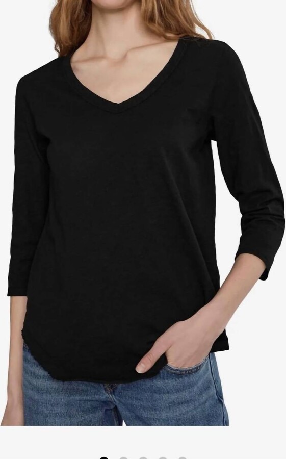 Mod-o-doc 3/4 Sleeve V-Neck Tee With Curved Hem In Black