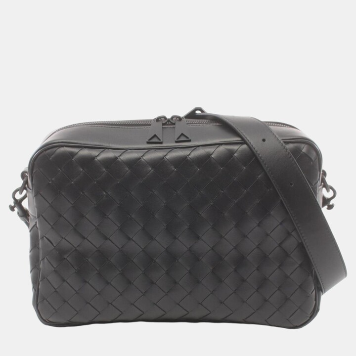 Bottega Veneta Intrecciato Medium Leather Black Camera Bag