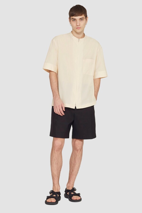 Short Sleeve Zip-Front Shirt in POWDER