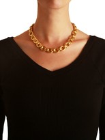 Thumbnail for your product : Elizabeth Locke Gold Borghese Hammered 19K Yellow Gold Large Oval-Link Chain Toggle Necklace