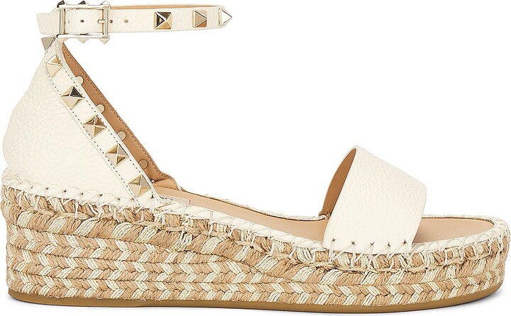 Valentino Garavani Rockstud Espadrille Sandal in Ivory