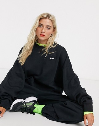 Nike Trend Fleece oversized cropped crew neck sweatshirt in black -  ShopStyle
