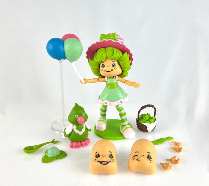 Streawberry Shortcake Boss Fight Studio Strawberry Shortcake Lime Chiffon & Parfait the Parrot, Collectible Action Figure – Highly Articulated Fruity Scented Figurin