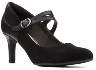 clarks mary jane pump