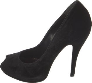 Gucci Velvet Pumps