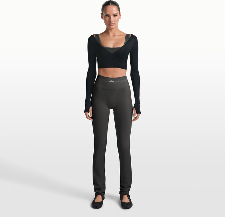 Nike Women's SKIMS Ribbed Seamless 34\