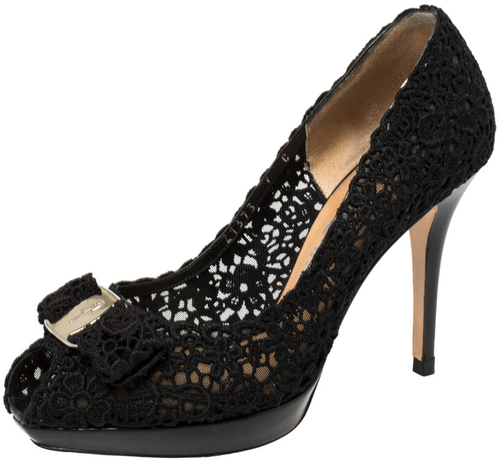 Ferragamo Black Bonita Lace Peep Toe Pumps Size 37.5