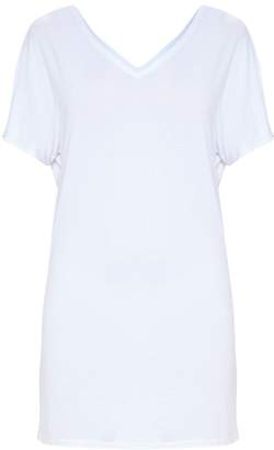 PrettyLittleThing Basic White V Neck T Shirt Dress