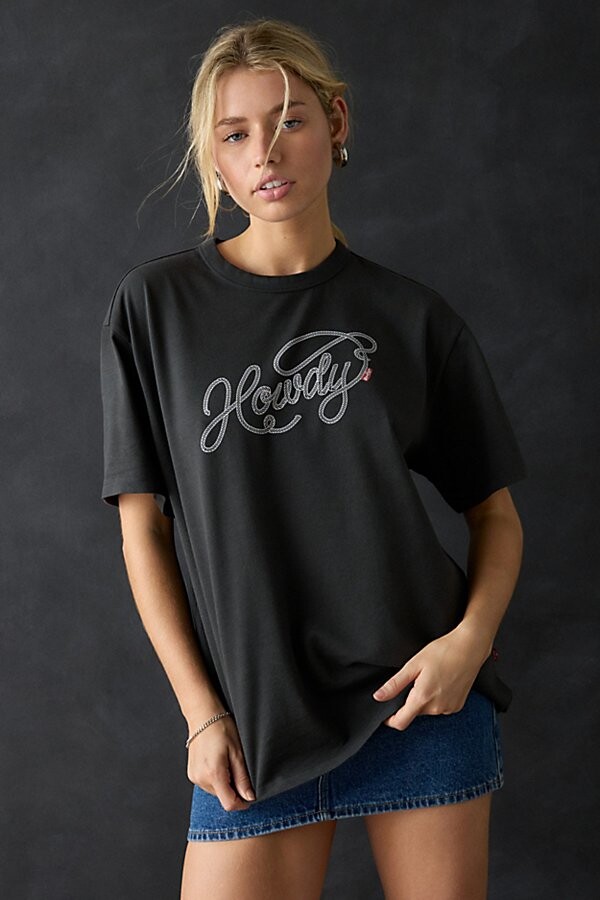 Levi's Tabor Howdy Graphic Oversized Tee in Black