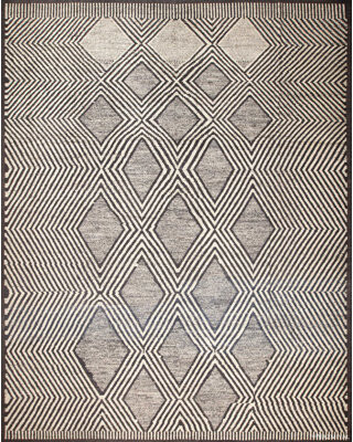 Nazmiyal Collection One-of a Kind Large Cream/Gray/Black Chevron Diamond Design Modern Area Rug