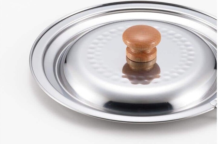 Yoshikawa Cookware Yukihira 9.5 in. Stainless Steel Fits Both 3 qt. 2.2 qt. Pots Pot Lid