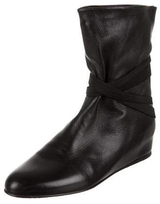 Stuart Weitzman Leather Round-Toe Boots