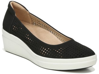 naturalizer black wedge
