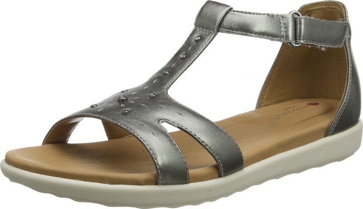 clarks ladies t bar sandals