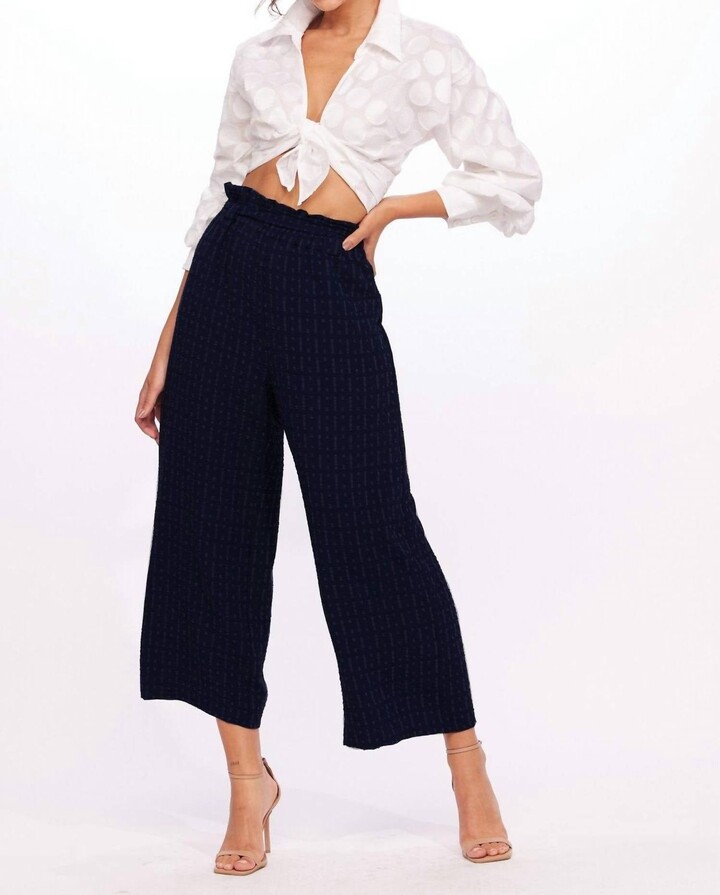 Eva Franco Adalyn Cropped Pants In Black