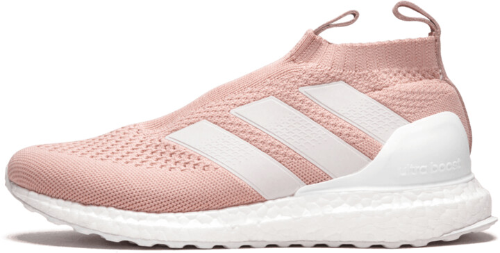 a 16 ultraboost shoes