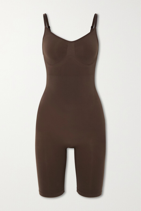 Skims Seamless Sculpt Low Back Thong Bodysuit In Brown