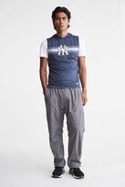 Thumbnail for your product : New Era New York Yankees Sleeveless Hooded Tee