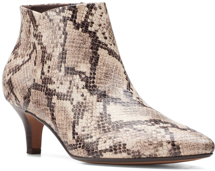 macys clarks womens ankle boots