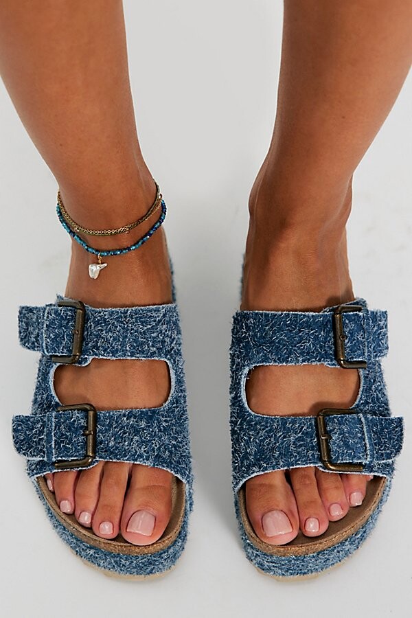 INTENTIONALLY BLANK Rule Breaker Flatform Sandals