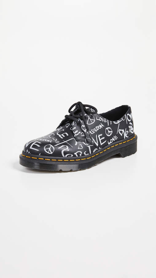 dr martens willis white leather studded flat shoes