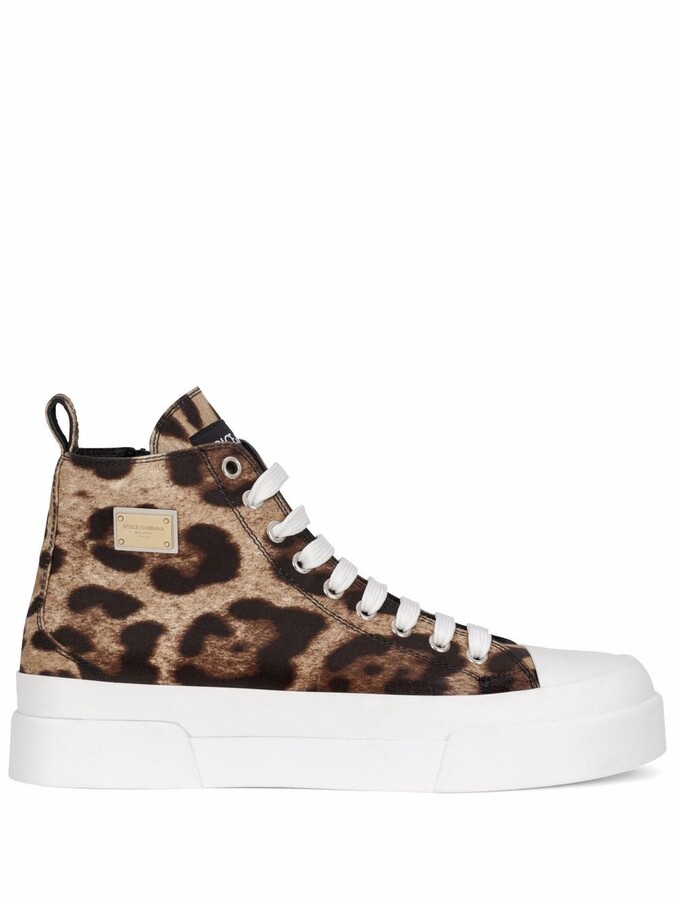 women's kim & zozi  sierra hightop fashion sneaker size 7US leopard print 