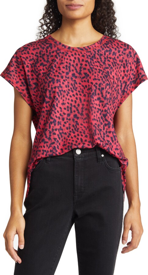 FARORO Red Lips Leopard Sweatshirt Womens Camo Shirts Off Shoulder Fashion T-Shirt Casual Loose Pullover Blouse Tops 