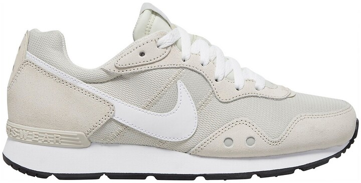 nike beige trainers