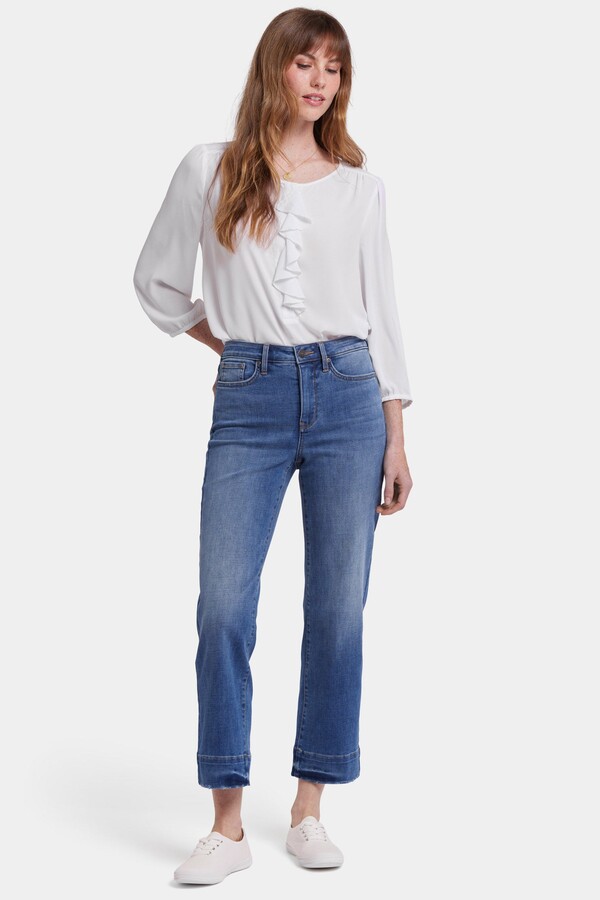 Bailey Relaxed Straight Ankle Jeans in Bilbao Crest