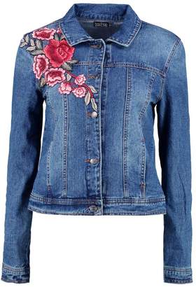 boohoo Ava Denim Floral Embroidered Jacket
