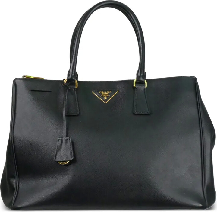 Prada Pre-Owned Saffiano Enamel Triangle Logo handbag