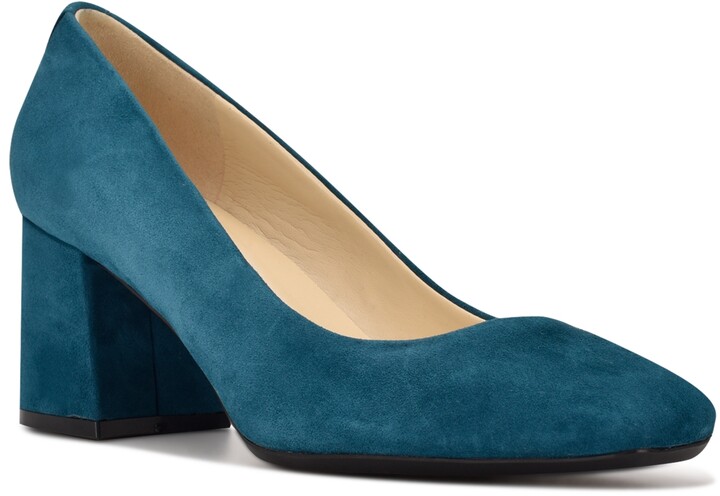 nine west block heel pump