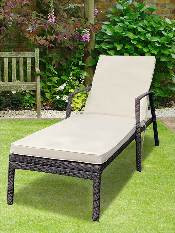 Rasoo Modern Outdoor Patio Lounge Chair, Rattan Wicker Patio Chaise