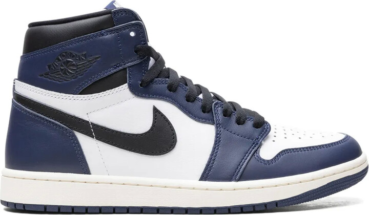 Jordan Retro High OG "Midnight Navy" sneakers