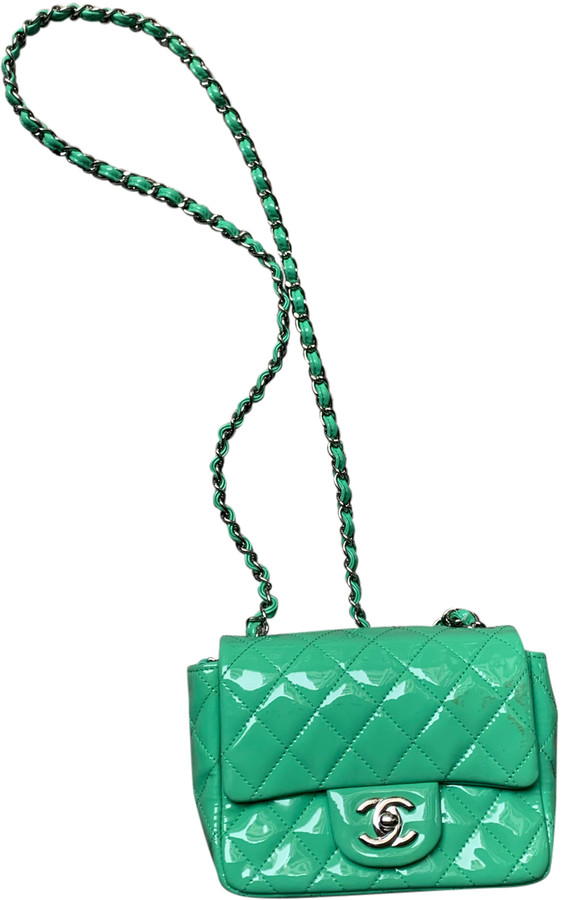 Chanel Timeless/Classique Green Patent leather Handbags