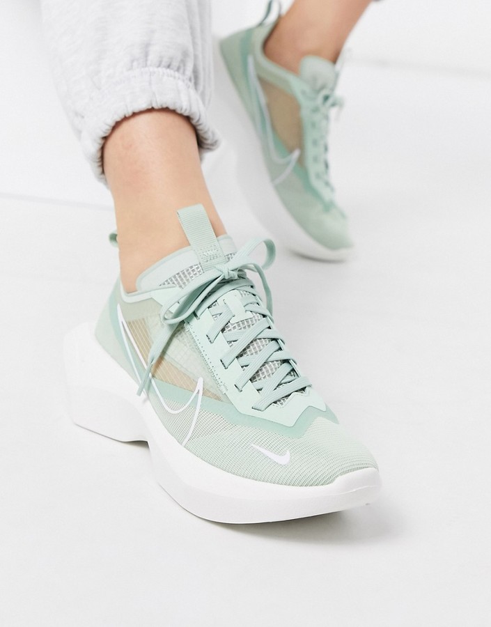 Nike Vista Lite sneakers in soft green - ShopStyle