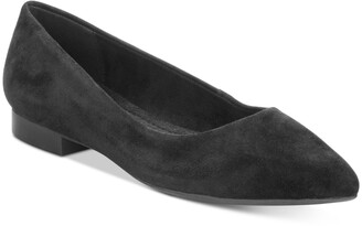 Bella Vita Vivien Pointed-Toe Flats Women's Shoes