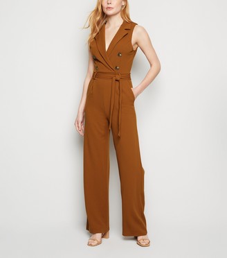 jumpsuit military look