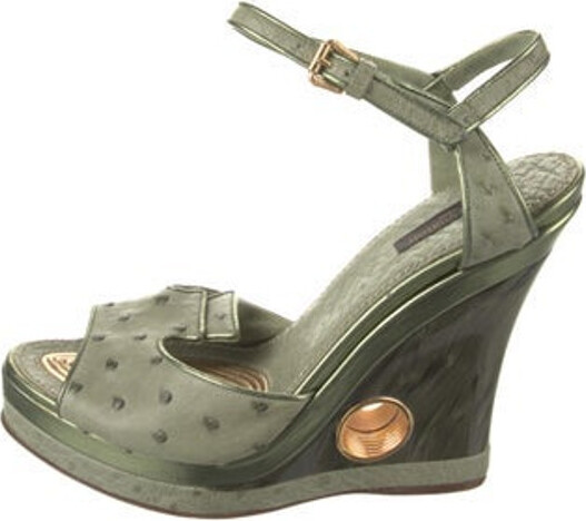 Louis Vuitton, Shoes, Louis Vuitton Canvas And Suede Lowtops In Olive  Green And White Piping Size 3