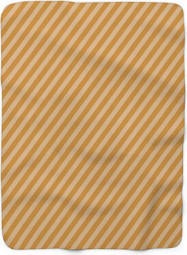 MentionedYou Maroon Heart - 1 Piece Premium Sherpa Blanket