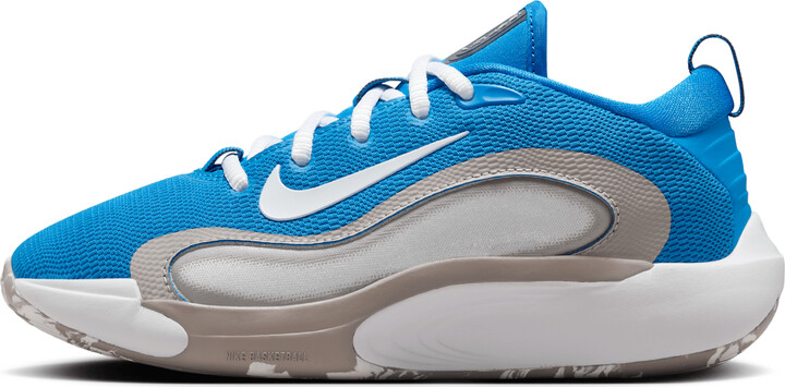 Nike IsoFly Big Kids' Basketball Shoes in Blue | FN4384-403