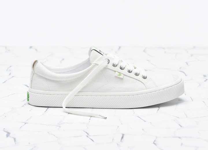 oca low off white canvas sneaker