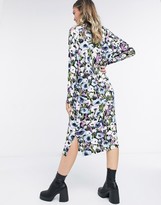 Thumbnail for your product : Monki Pia midi t-shirt dress in floral print