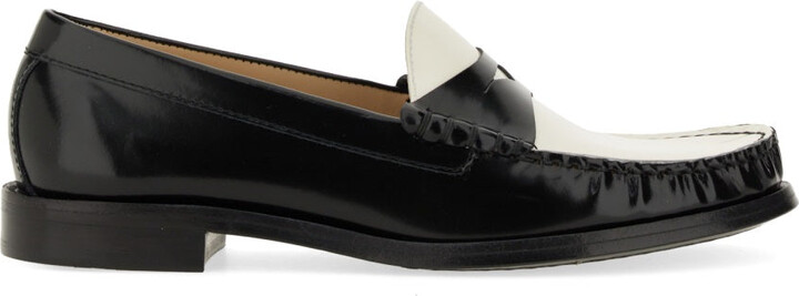 Stuart Weitzman Moccasin \