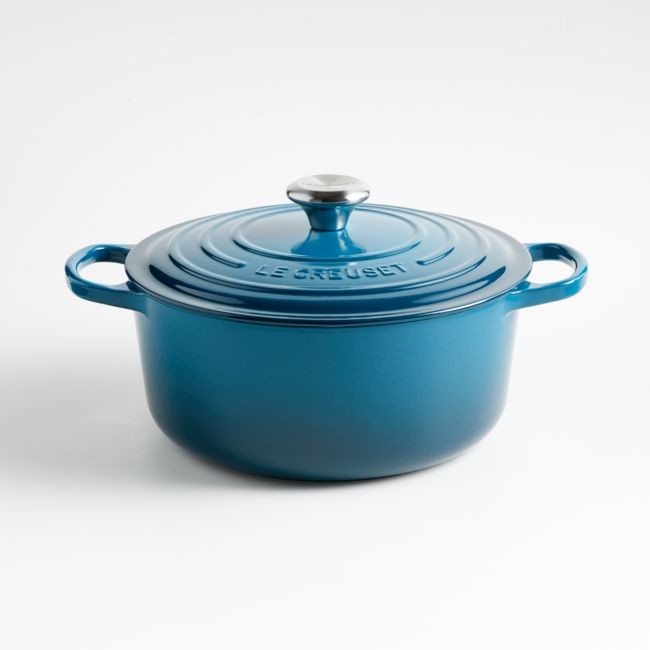 Le Creuset A Signature 5.5-Qt. Deep Teal Round Dutch Oven