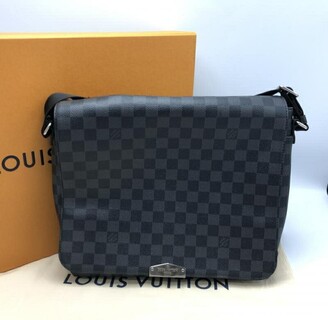 Louis Vuitton® Outdoor Messenger Black. Size  Louis vuitton, Messenger bag  men, Louis vuitton store