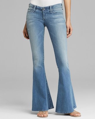 True Religion Jeans - Charlie Petite Low Rise Flare in Clear Horizon