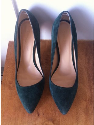Tara Jarmon Green Leather Heels