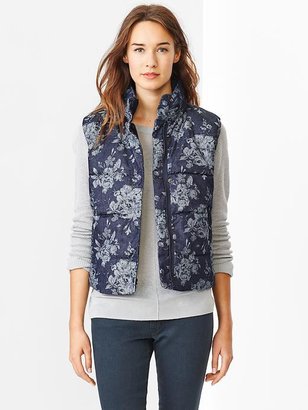 Gap Floral jacquard puffer vest